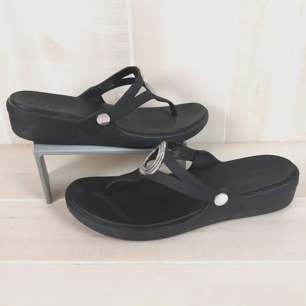 Crocs Sanrah Beveled Circle Sandals Women's Size 10 Black Flip Flops